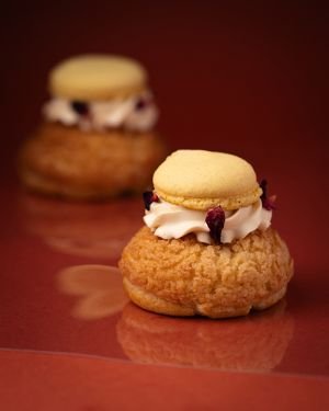 Irish Vanilla cream profiterole